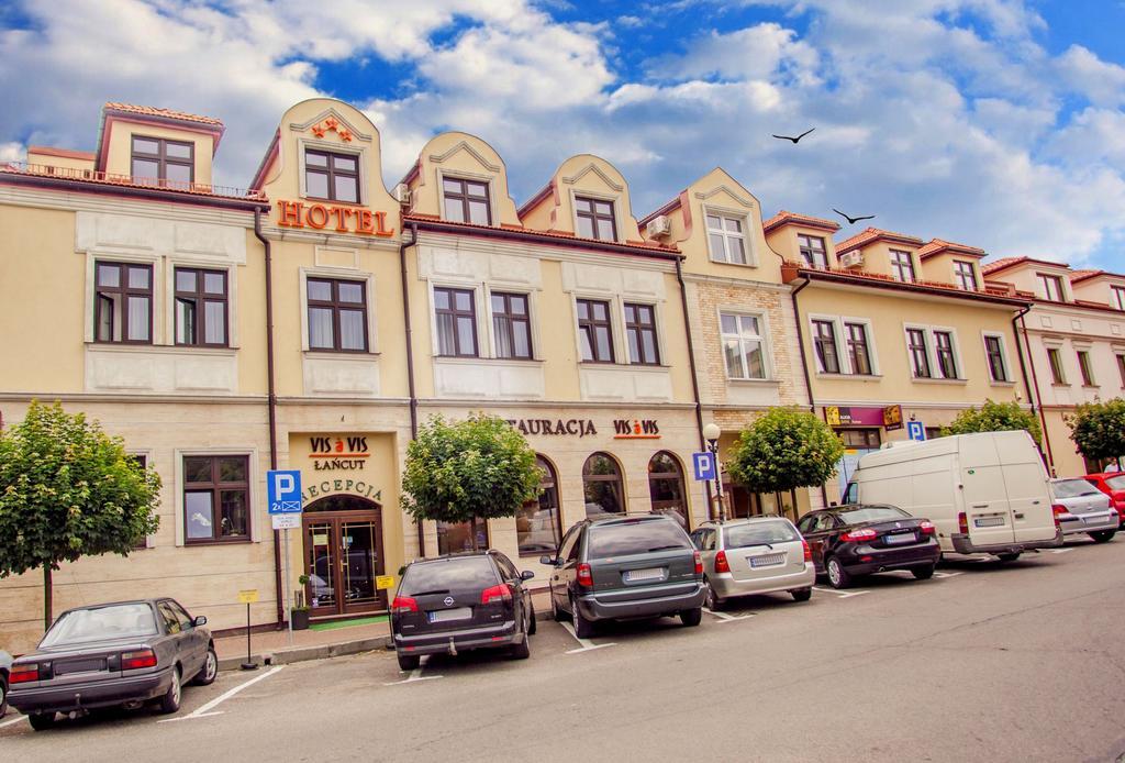 Hotel Vis A Vis Ланьцут Екстер'єр фото