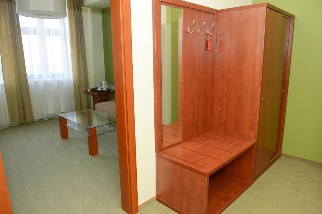 Hotel Vis A Vis Ланьцут Номер фото